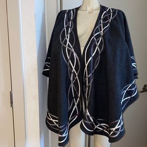 Women’s shawl